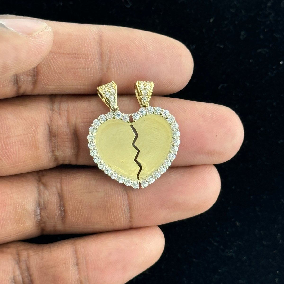 10KT Breakable Heart Gold Pendant - 2.9Grm