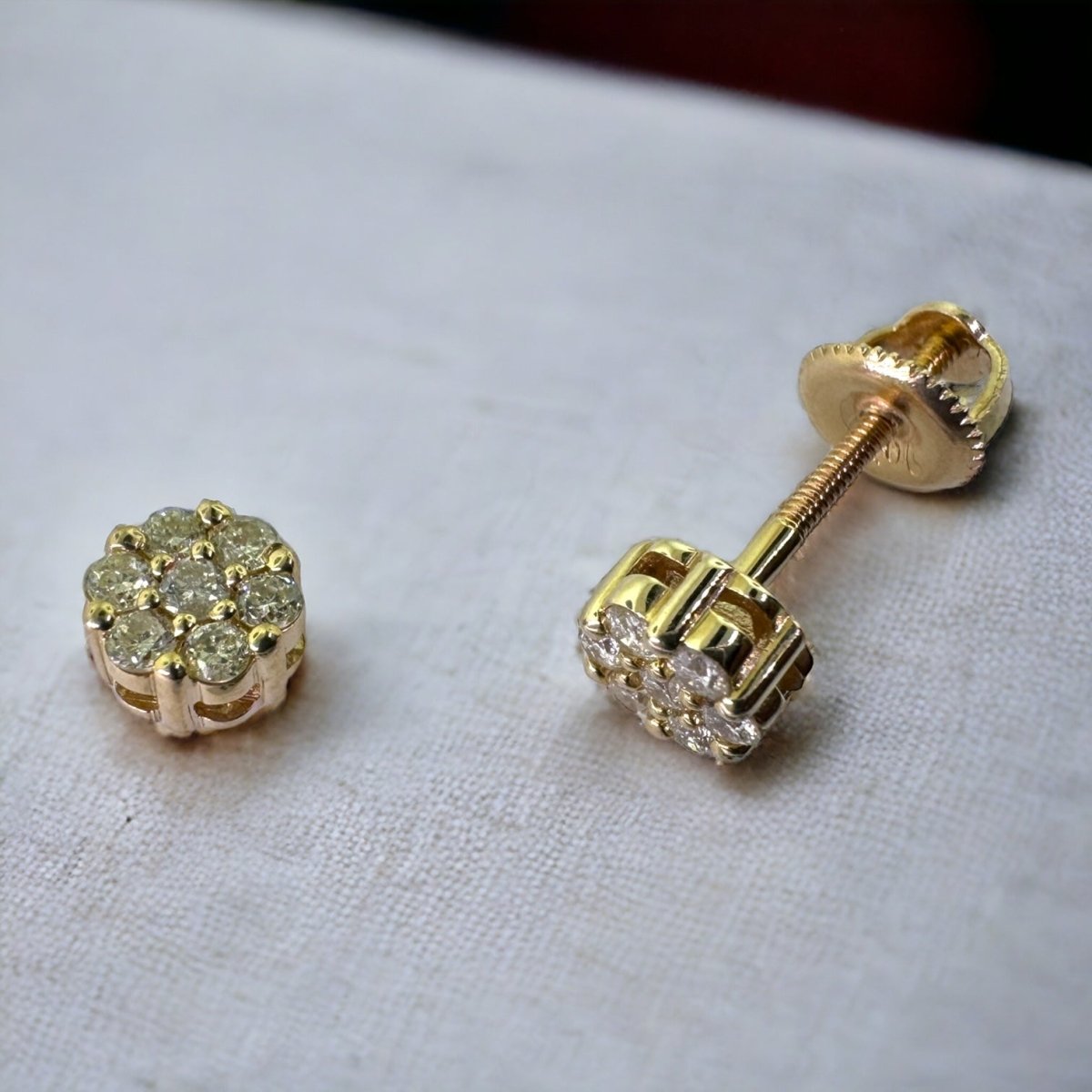 10KT Gold 5MM Flower Stud Earrings, Genuine SI Diamond - 0.25 CT, 0022