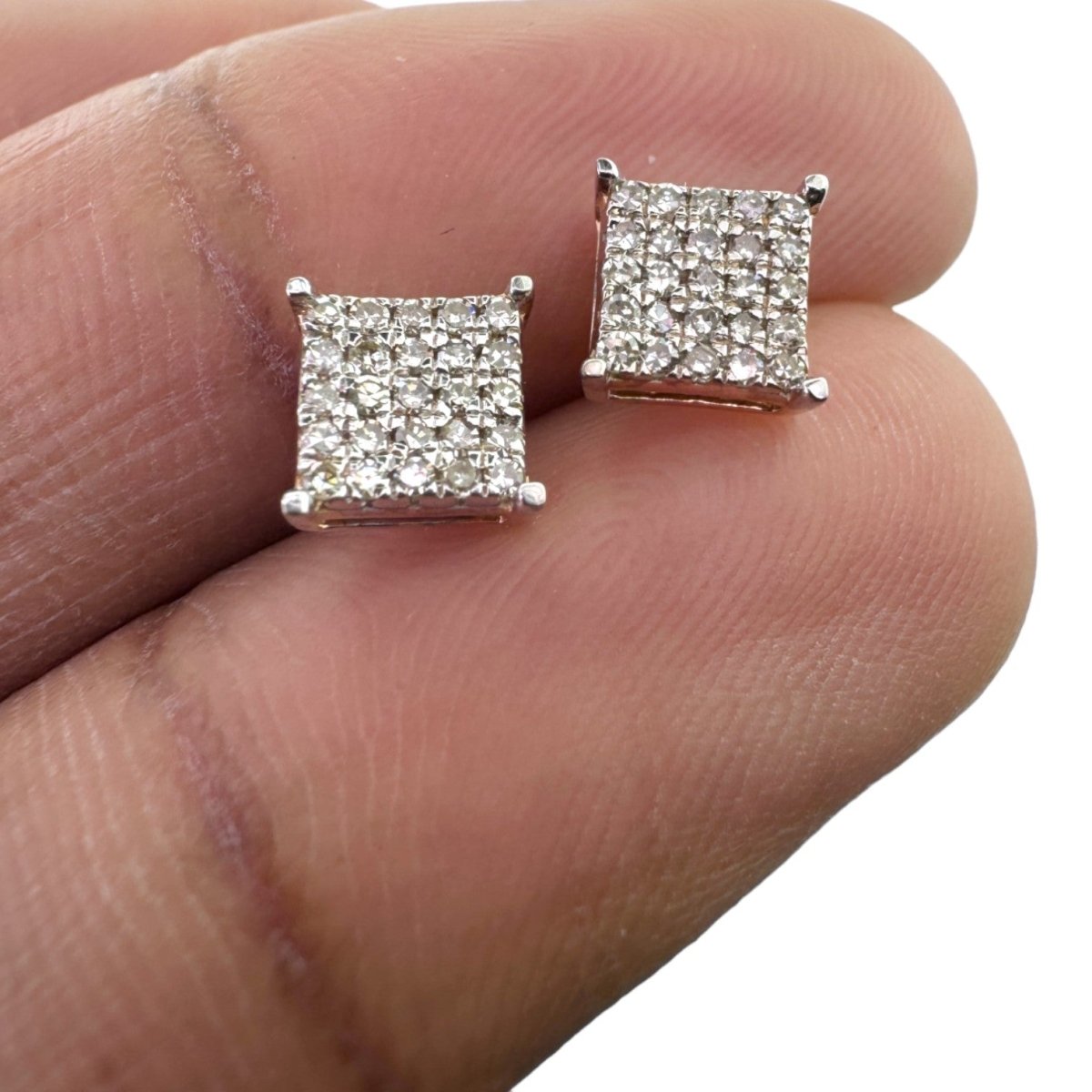 10KT Gold 6MM Square Stud Earrings, Genuine SI Diamond - 0.26 CT