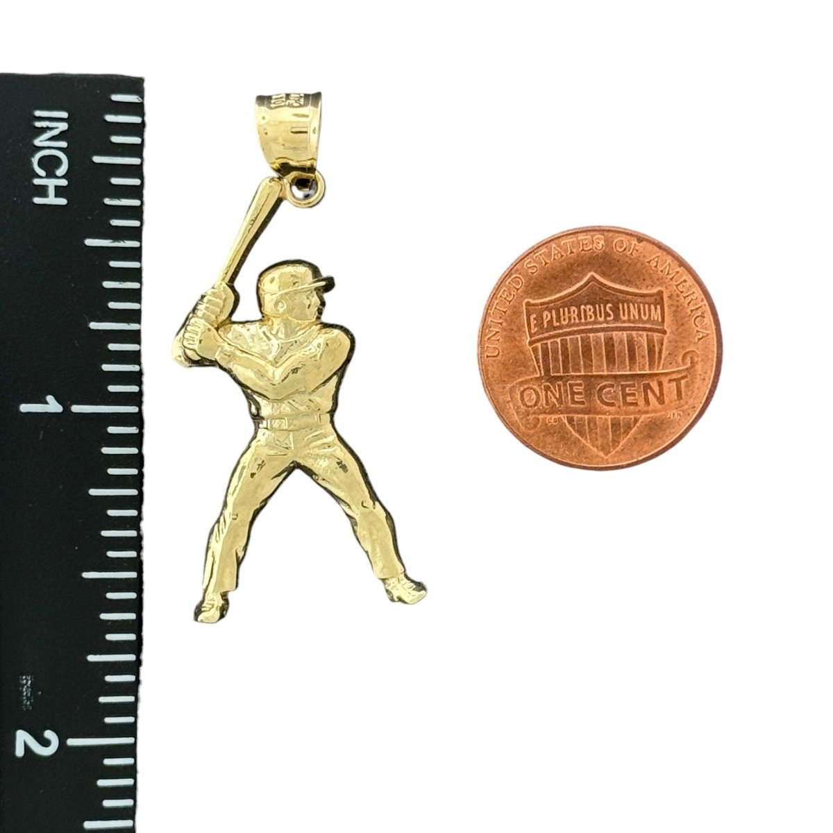 10KT Gold Baseball Player Sports Pendant - 2g