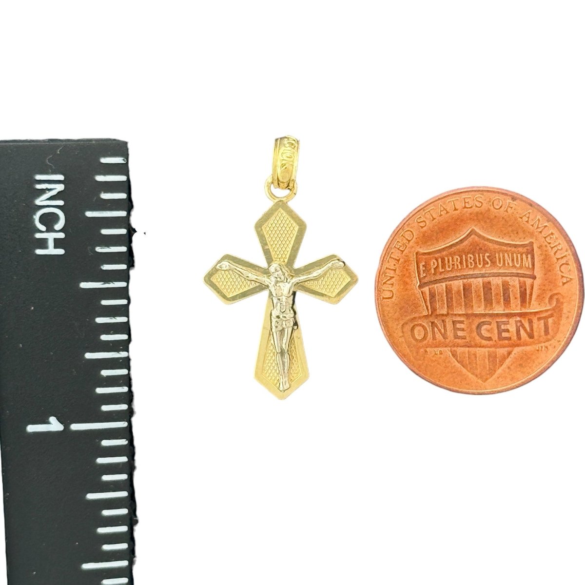 10KT Gold Cross Pendant with Crucifix - 1.19g