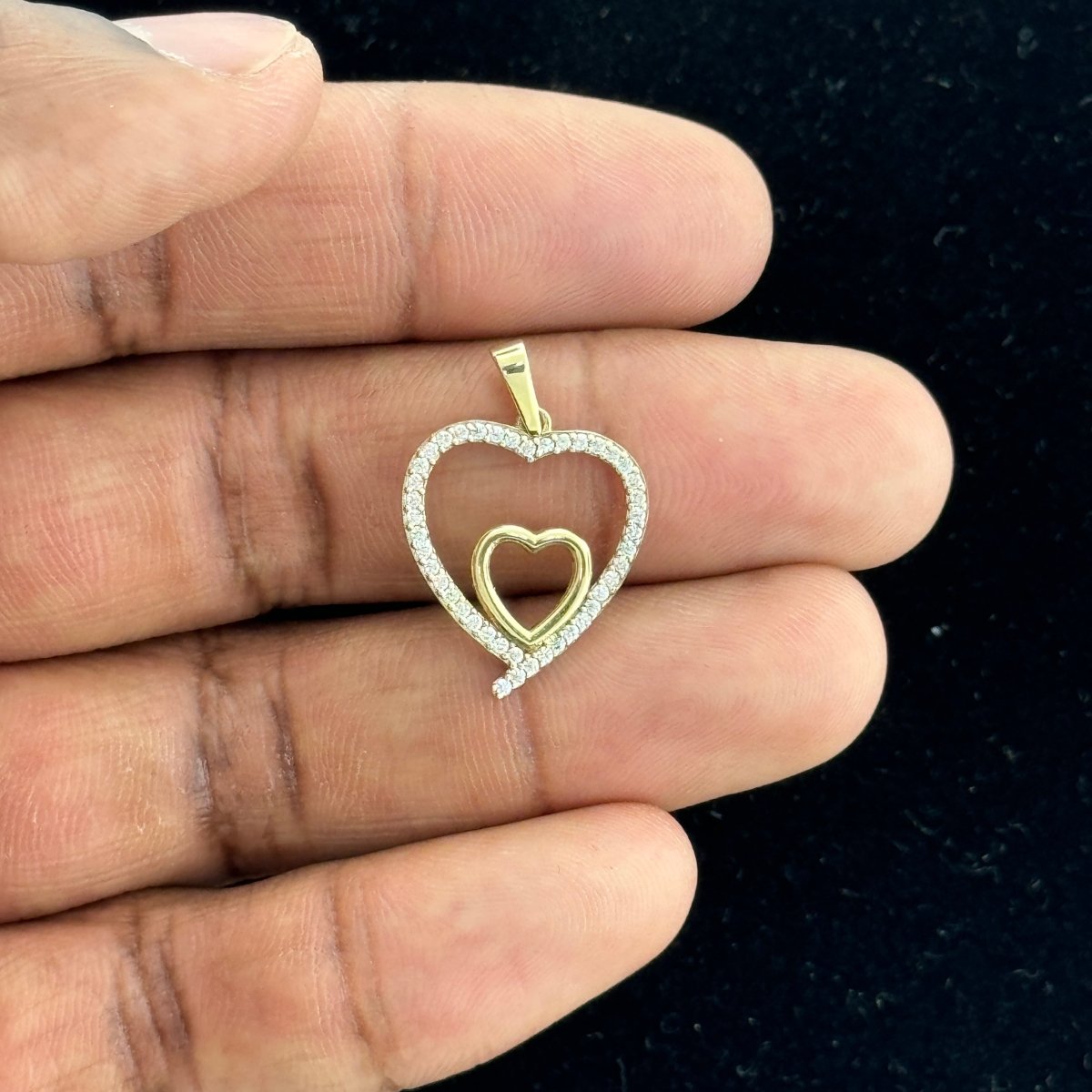 10kt Gold Double Heart Pendant - 1.3 Grm