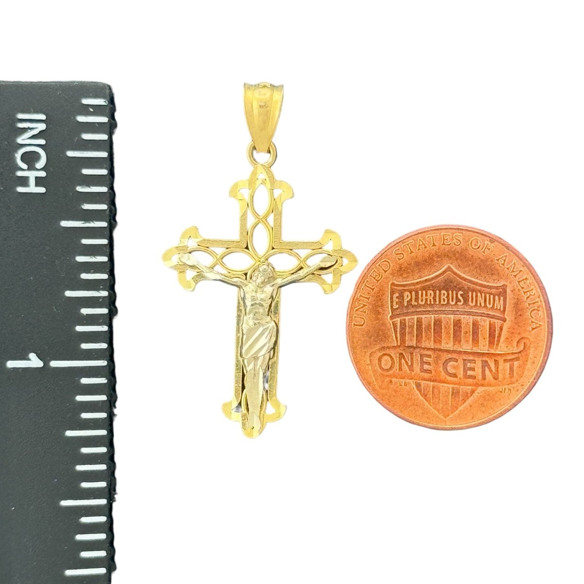 10KT Gold Filigree Crucifix Pendant - 1.31g