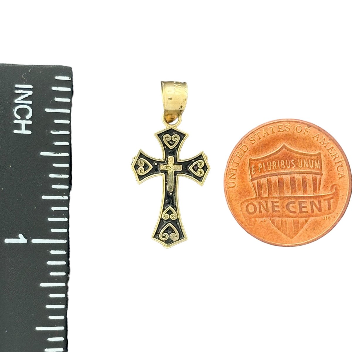 10KT Gold Heart Detailed Cross Pendant 0.81g