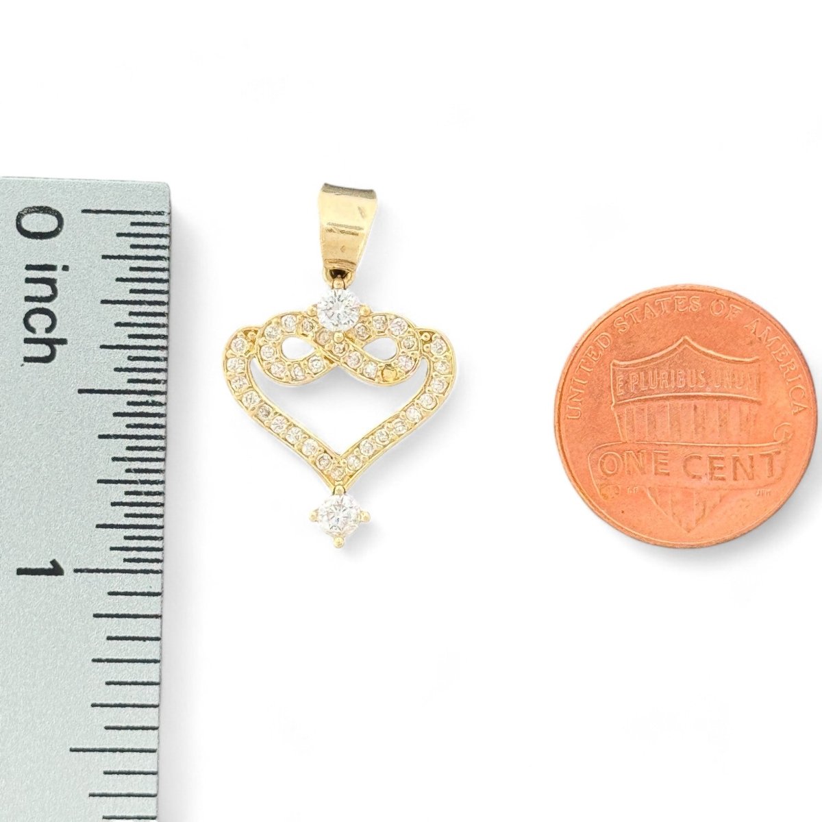 10kt Gold Heart Pendant with Infinity Symbol - 1.96 Grm