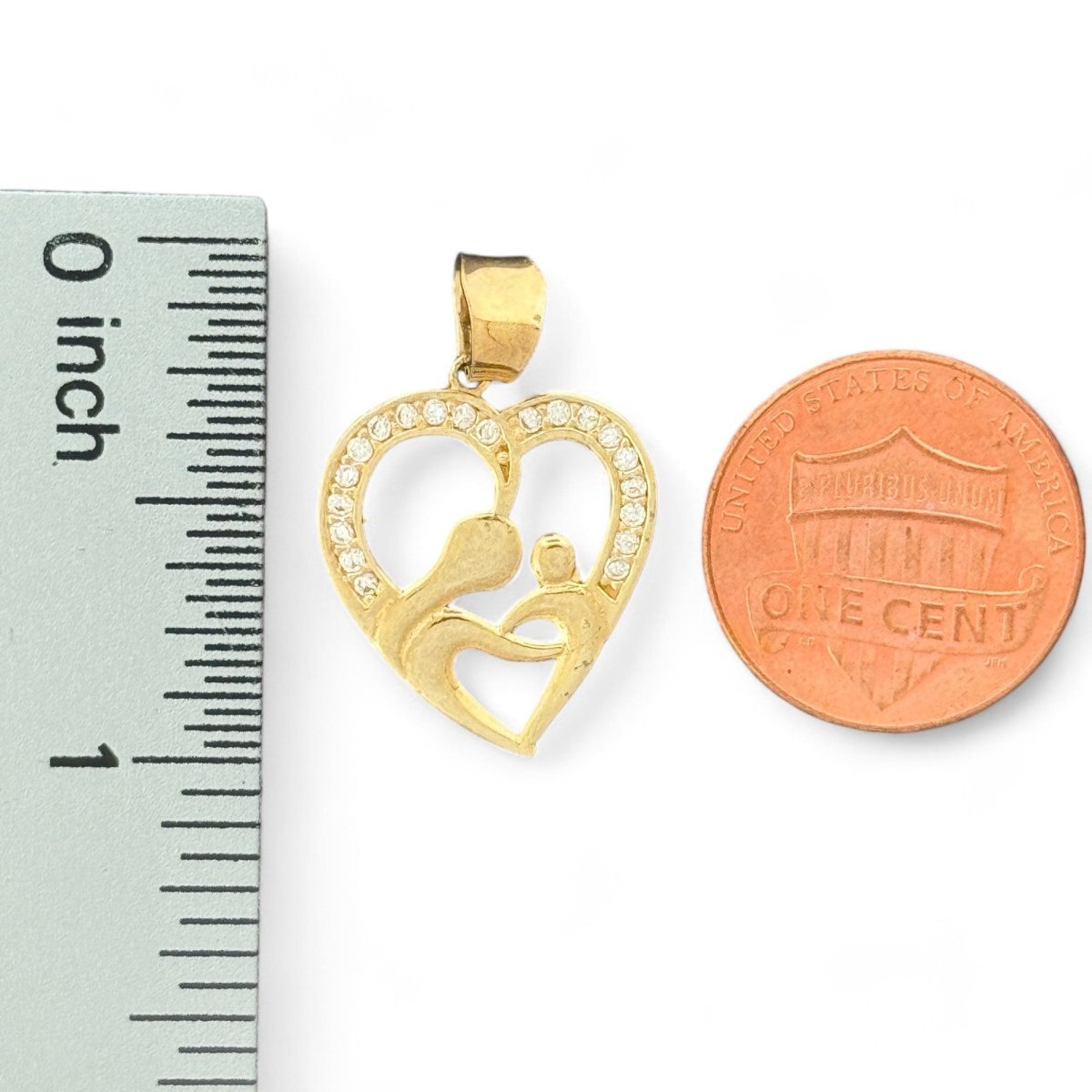 10kt Gold Heart Pendant with Mother and Child Design - 1.57 Grm