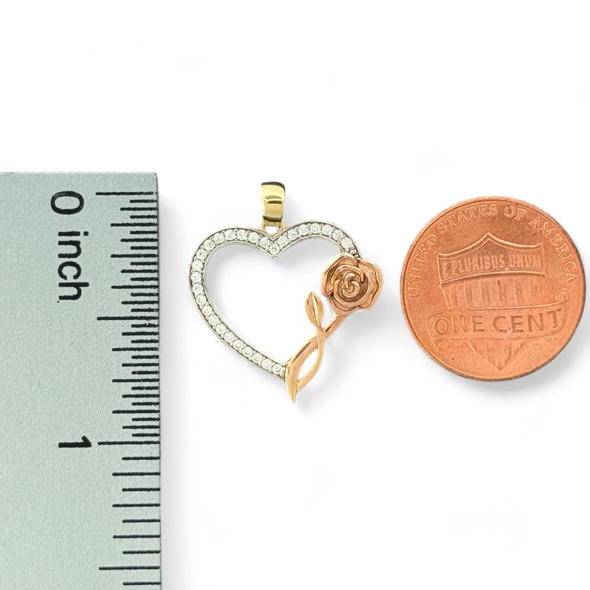 10kt Gold Heart Pendant with Rose - 1.27 Grm