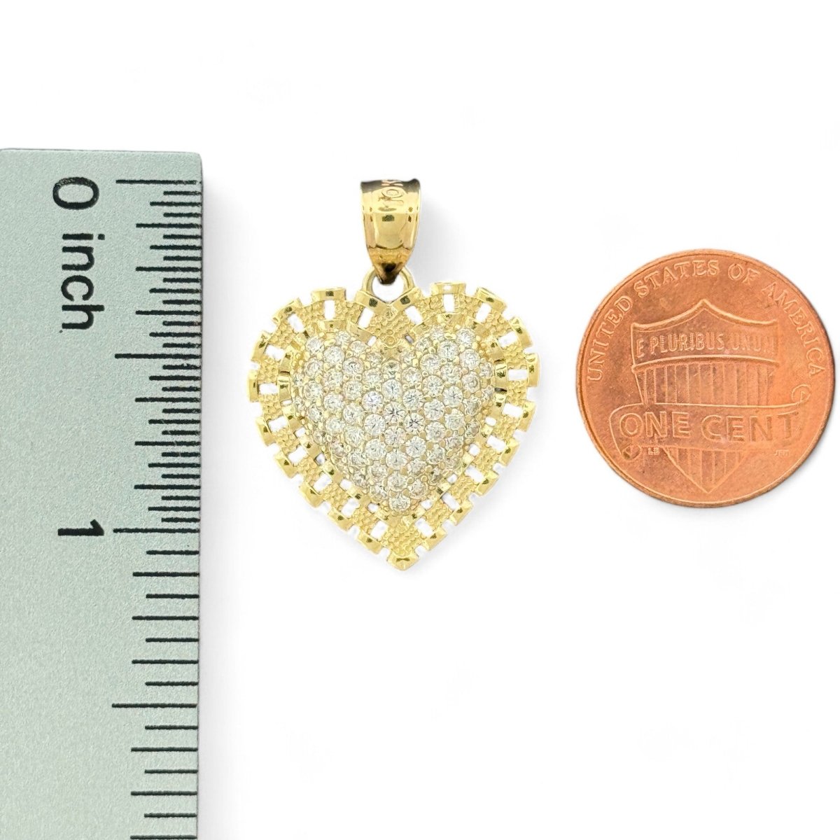 10KT Gold Heart With Lattice Border Pendant - 2.8 Grm