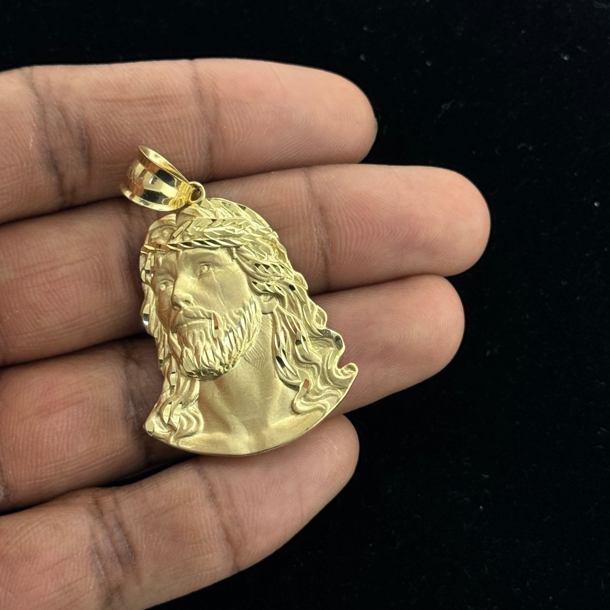 10KT Gold Jesus Head Pendant - 5.8 Grm