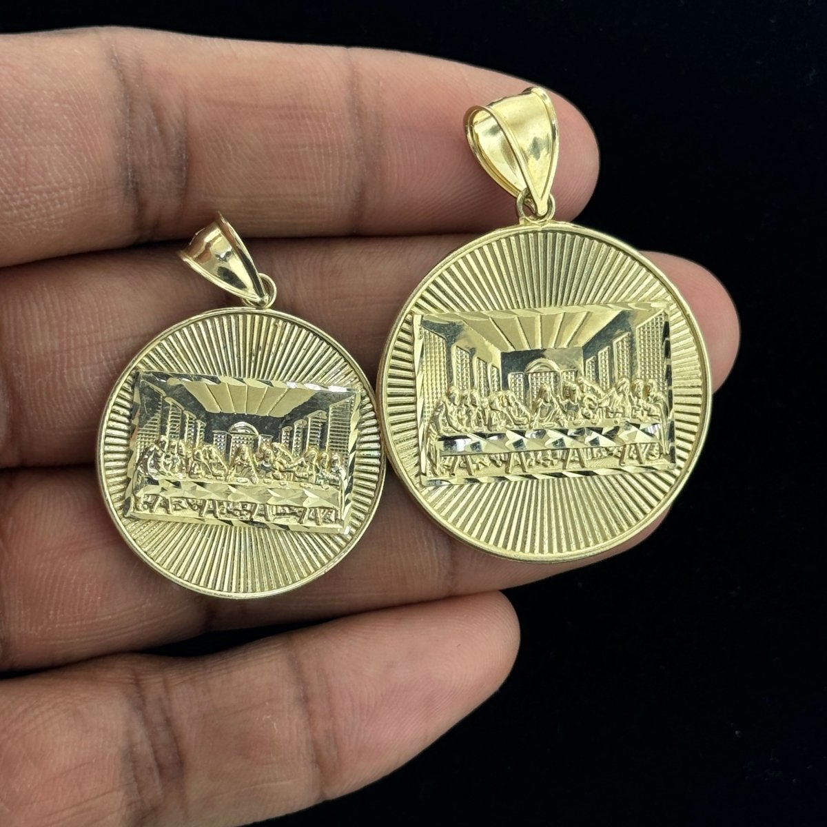 10KT Gold Last Supper Medallion Pendant