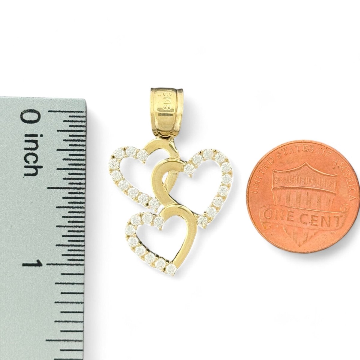 10kt Gold Triple Heart Pendant - 2.56 Grm