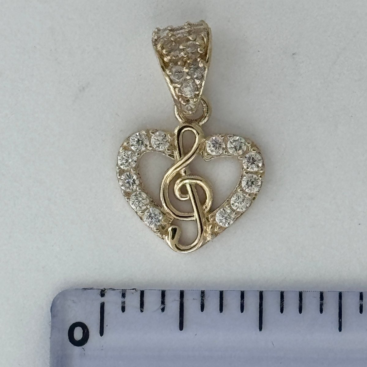 10KT Heart Gold Pendant, 0.95 GRM, 1.5 mm Bail