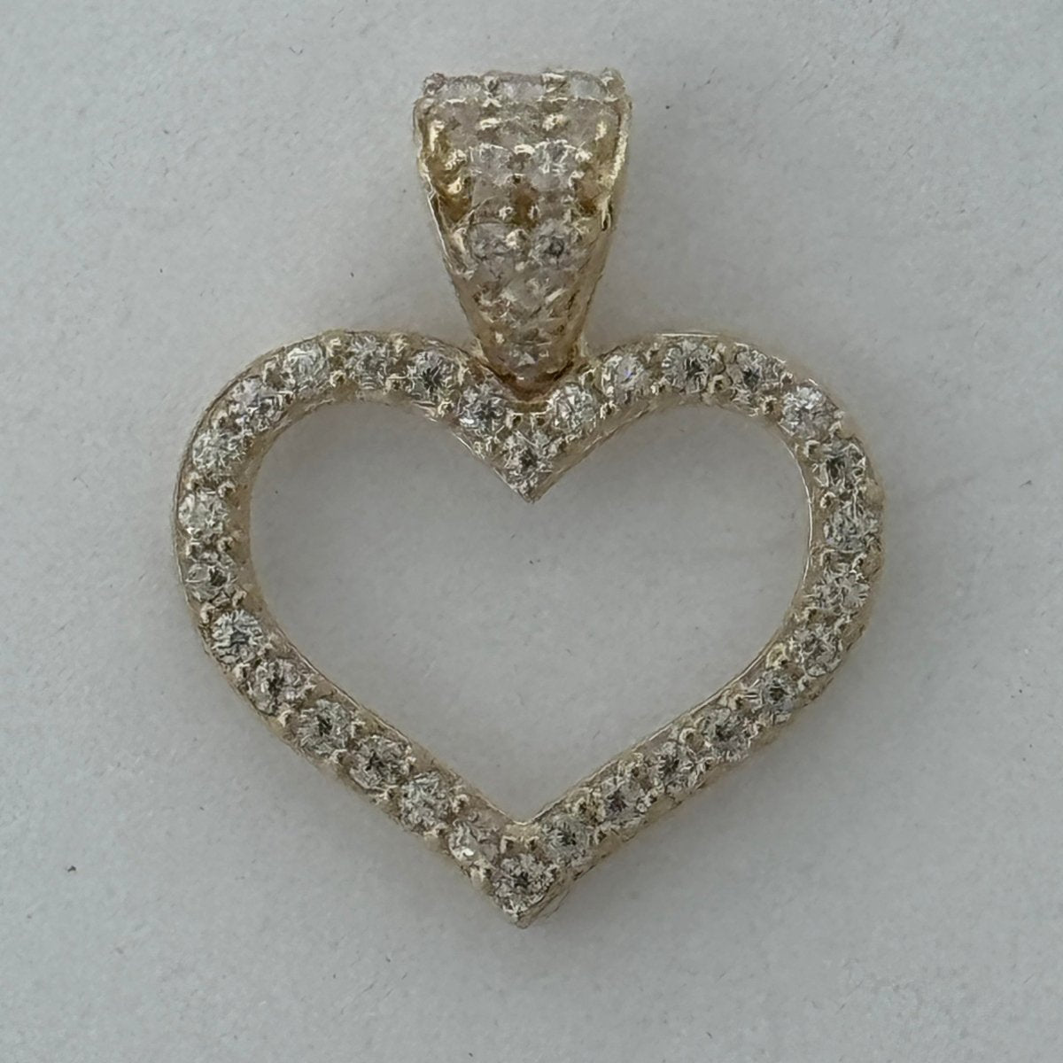 10KT Heart Gold Pendant, 1.2 GRM, 1.5 mm Bail