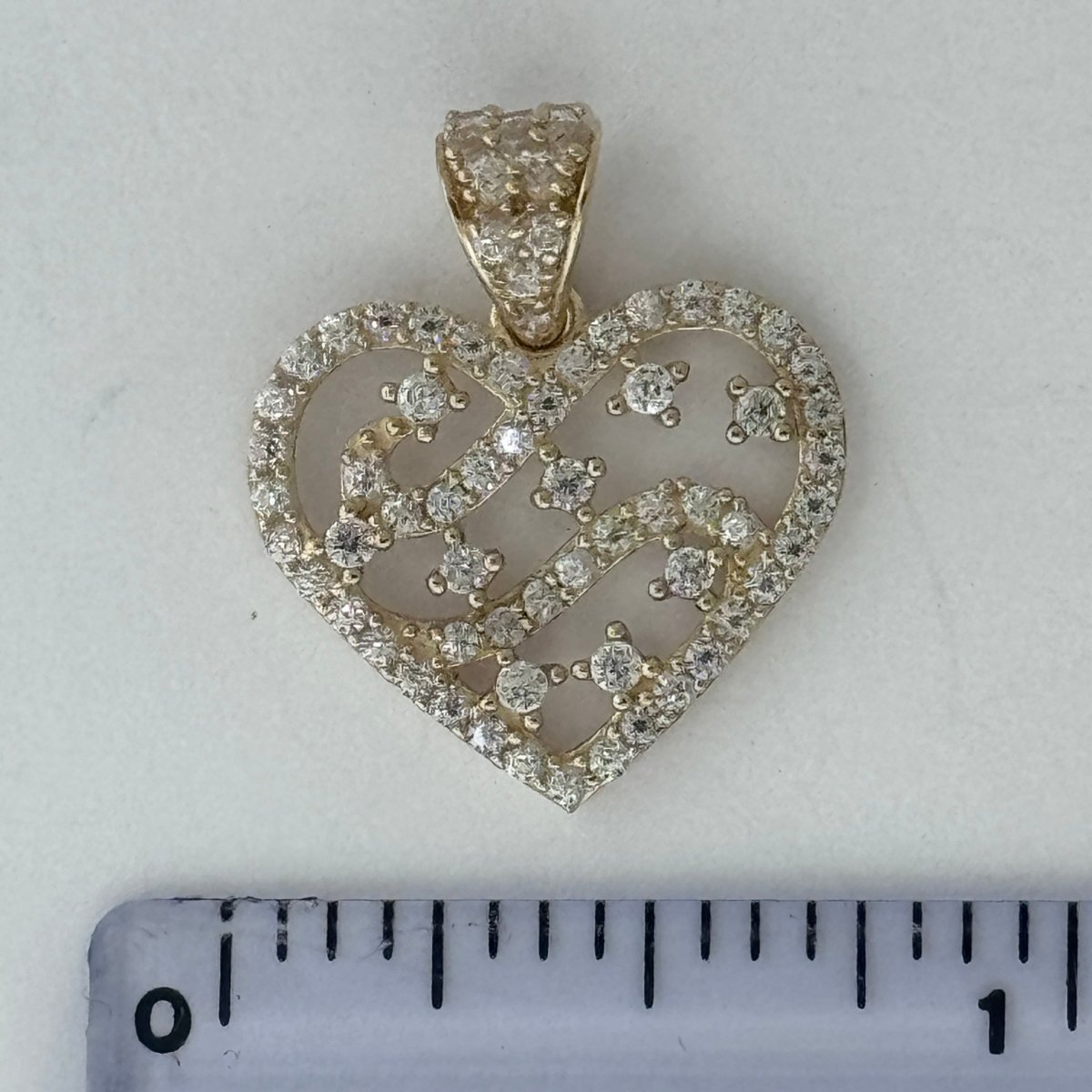 10KT Heart Gold Pendant, 1.4 GRM, 1.5 mm Bail