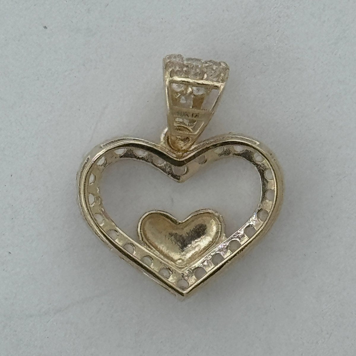 10KT Heart Gold Pendant, 1.4 GRM, 1.5 mm Bail