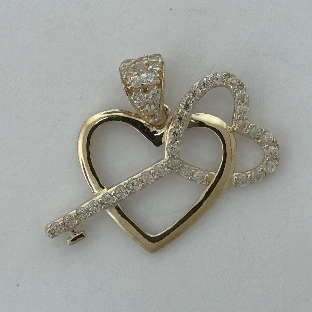10KT Heart Gold Pendant, 1.44 GRM, 1.5 mm Bail