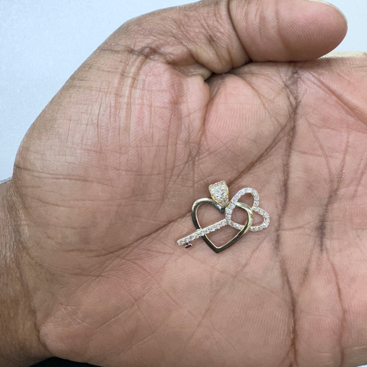 10KT Heart Gold Pendant, 1.44 GRM, 1.5 mm Bail