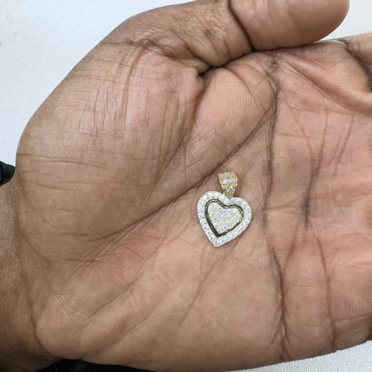 10KT Heart Gold Pendant, 1.7 GRM, 1.5 mm Bail