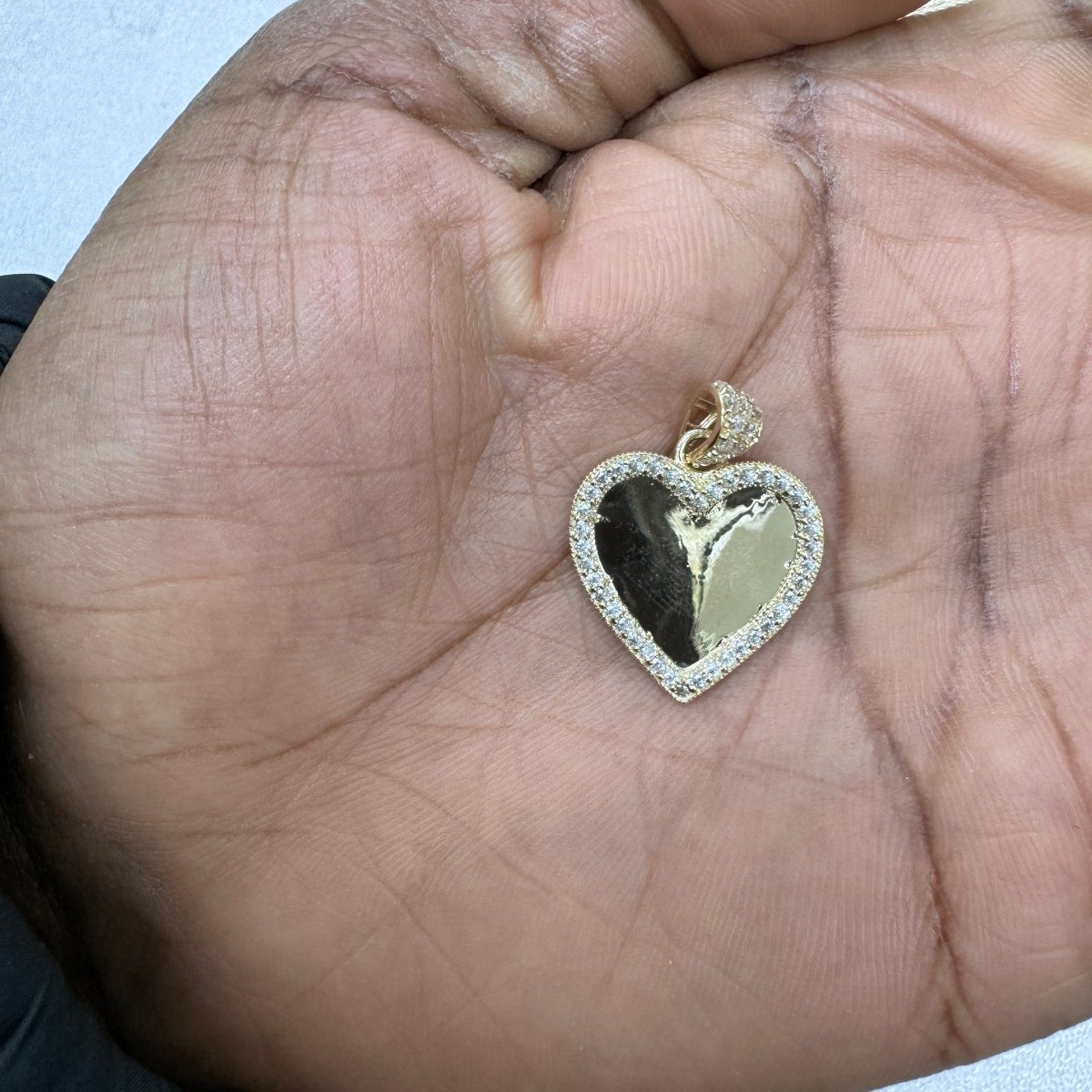 10KT Heart Gold Pendant, 2.1 GRM, 1.5 mm Bail