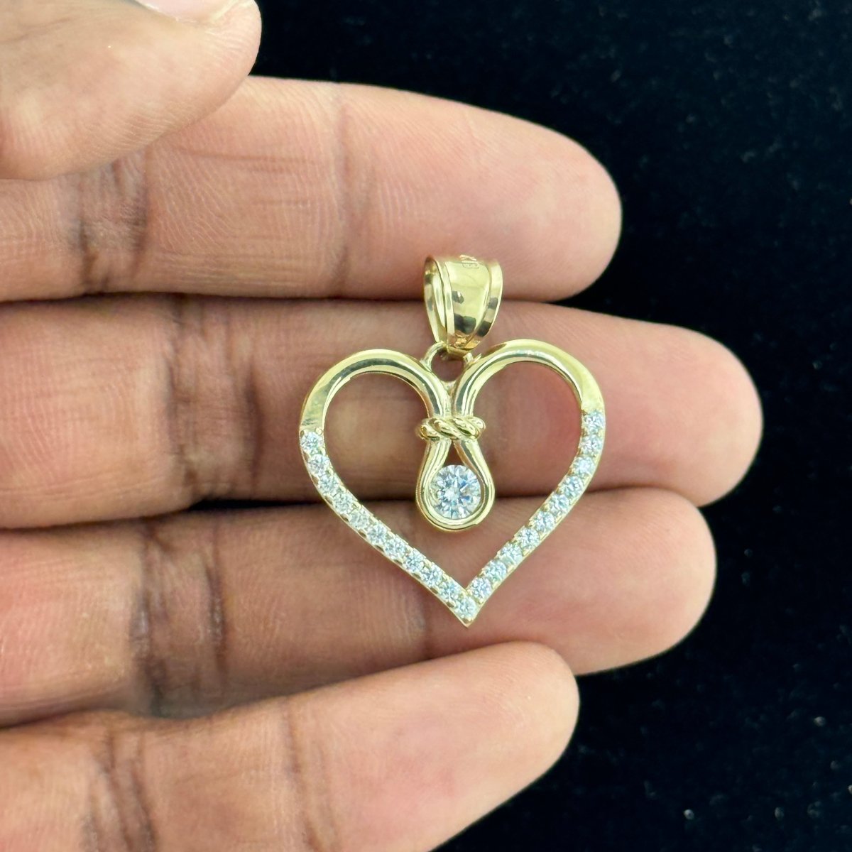 10KT Heart Gold Pendant - 3.54Grm