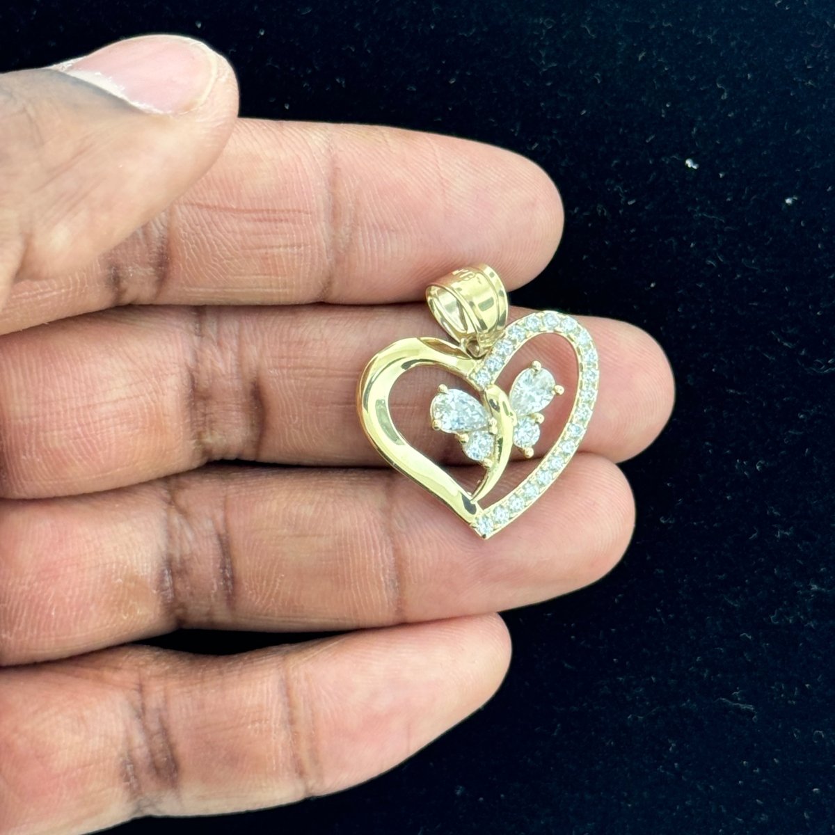 10KT Heart With Butterlfy Gold Pendant - 3.57 Grm