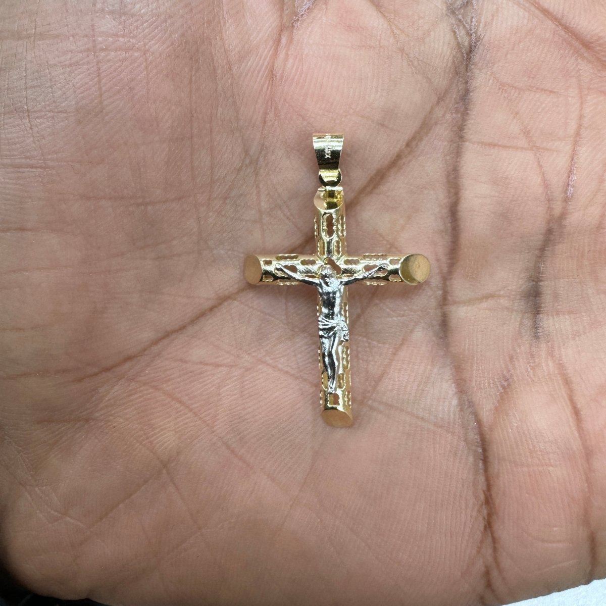 10KT Jesus Cross pendant Real Yellow Gold Diamond cut, 2.17 GRM, 1.5 mm Bail