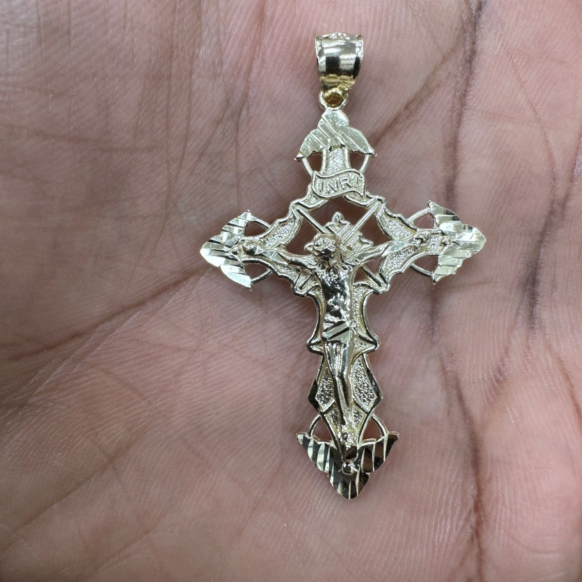 10KT Jesus Cross pendant Real Yellow Gold Diamond cut, 4.3 GRM, 2 mm Bail