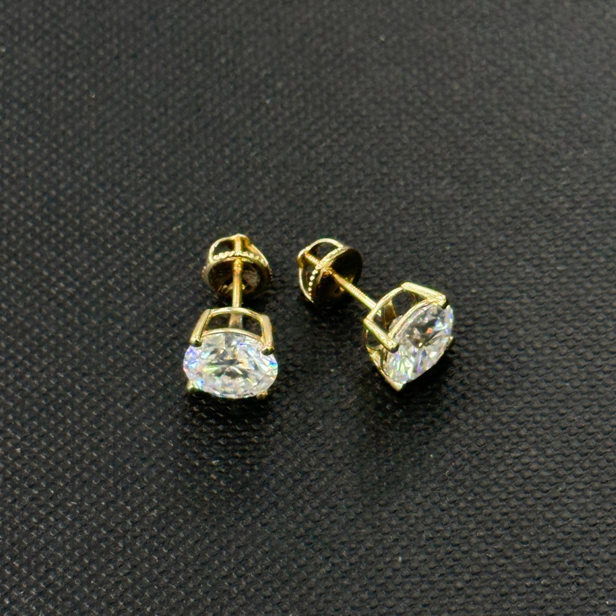 10KT Moissanite Round Earring - 0.3CT, 0.5CT, 1CT, 1.5CT, 2CT, 2.5CT, 3CT