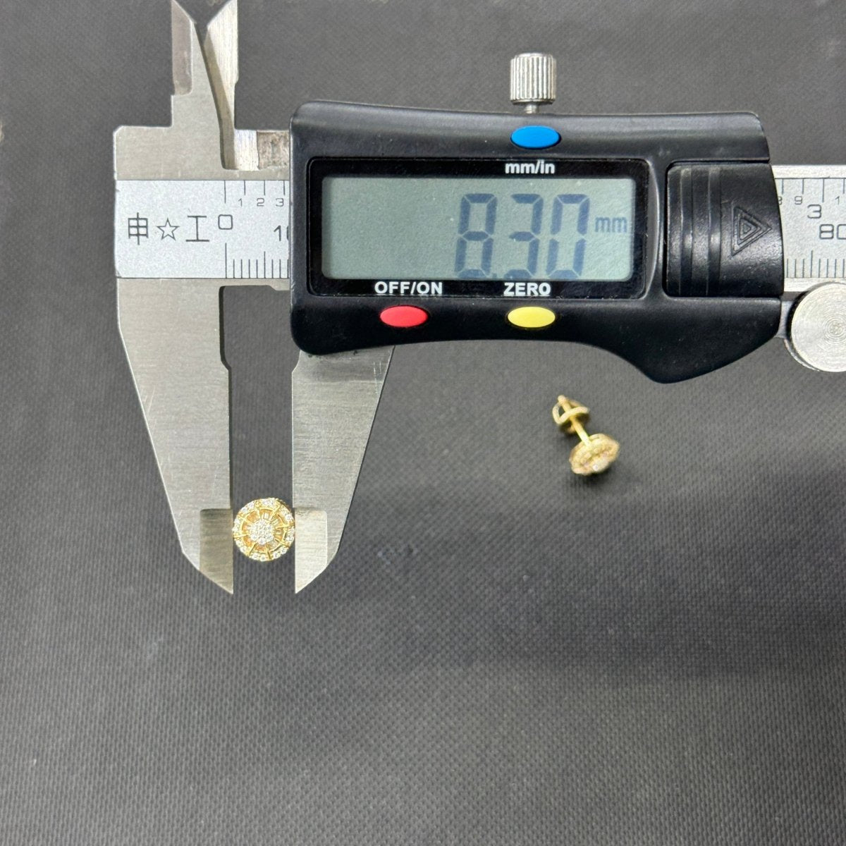 10KT Moissanite Wheel Stud Earrings