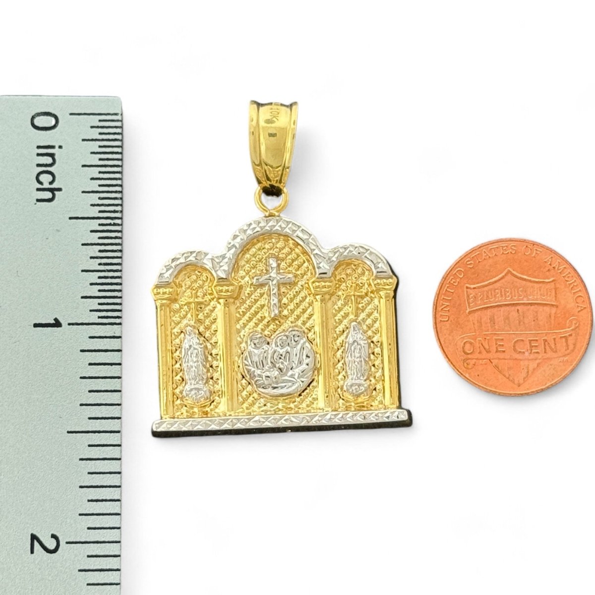 10KT Two Tone Gold Virgin Marry, Jesus & Baptism Pendant - 4.2 Grm