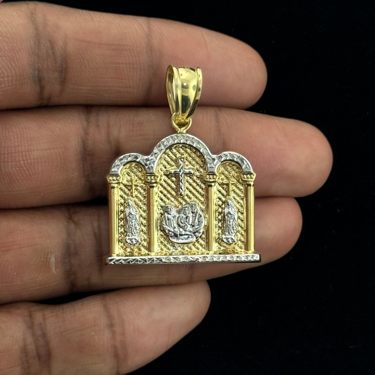 10KT Two Tone Gold Virgin Marry & Jesus Pendant - 2.5 Grm