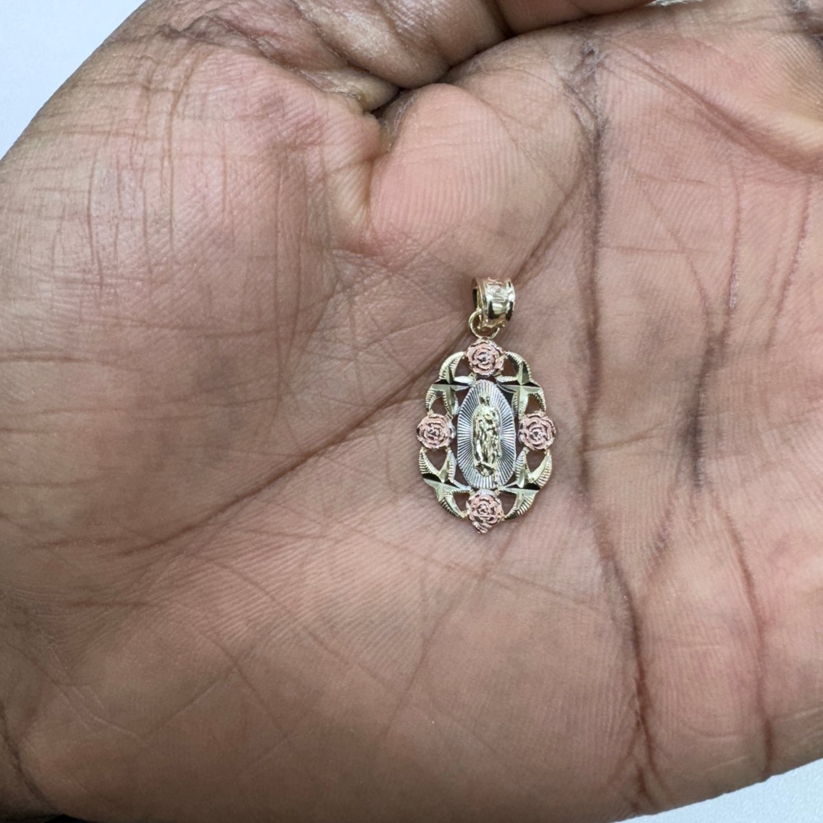 10KT Virgin Mary pendant Real Yellow Gold Diamond cut, 1.6 GRM, 1.5 mm Bail