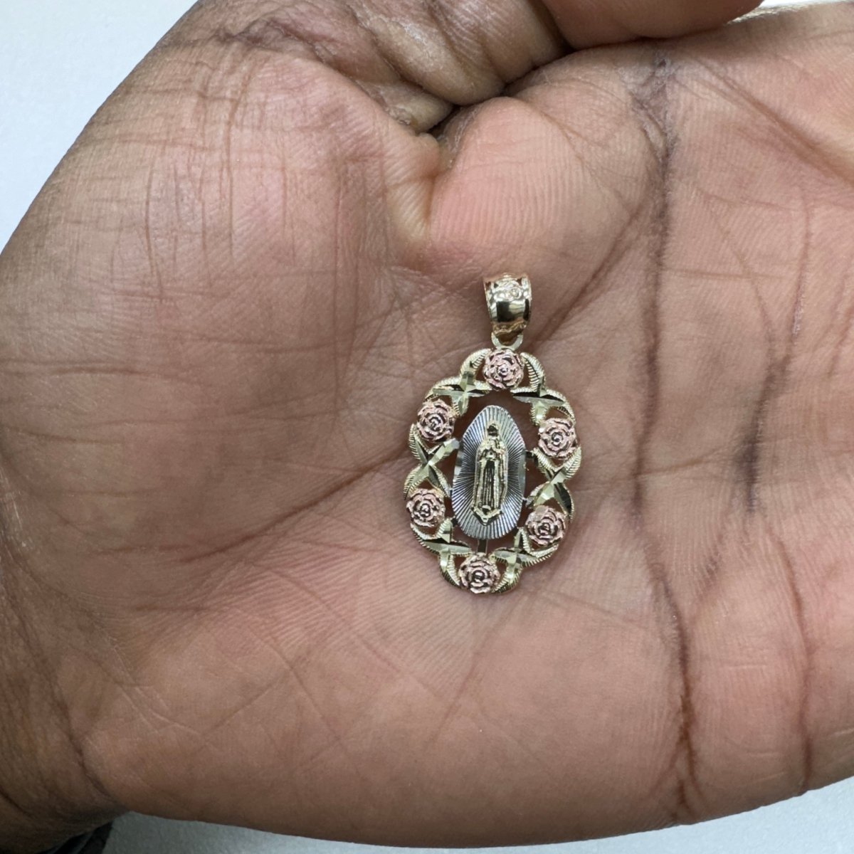 10KT Virgin Mary pendant Real Yellow Gold Diamond cut, 2.52 GRM, 3 mm Bail