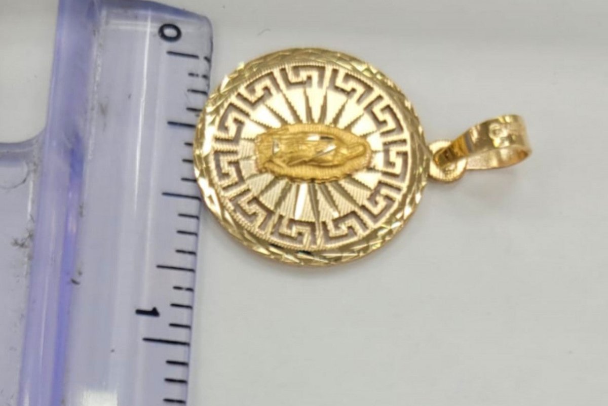 10KT VIRGIN MARY , REAL GOLD PENDANT.