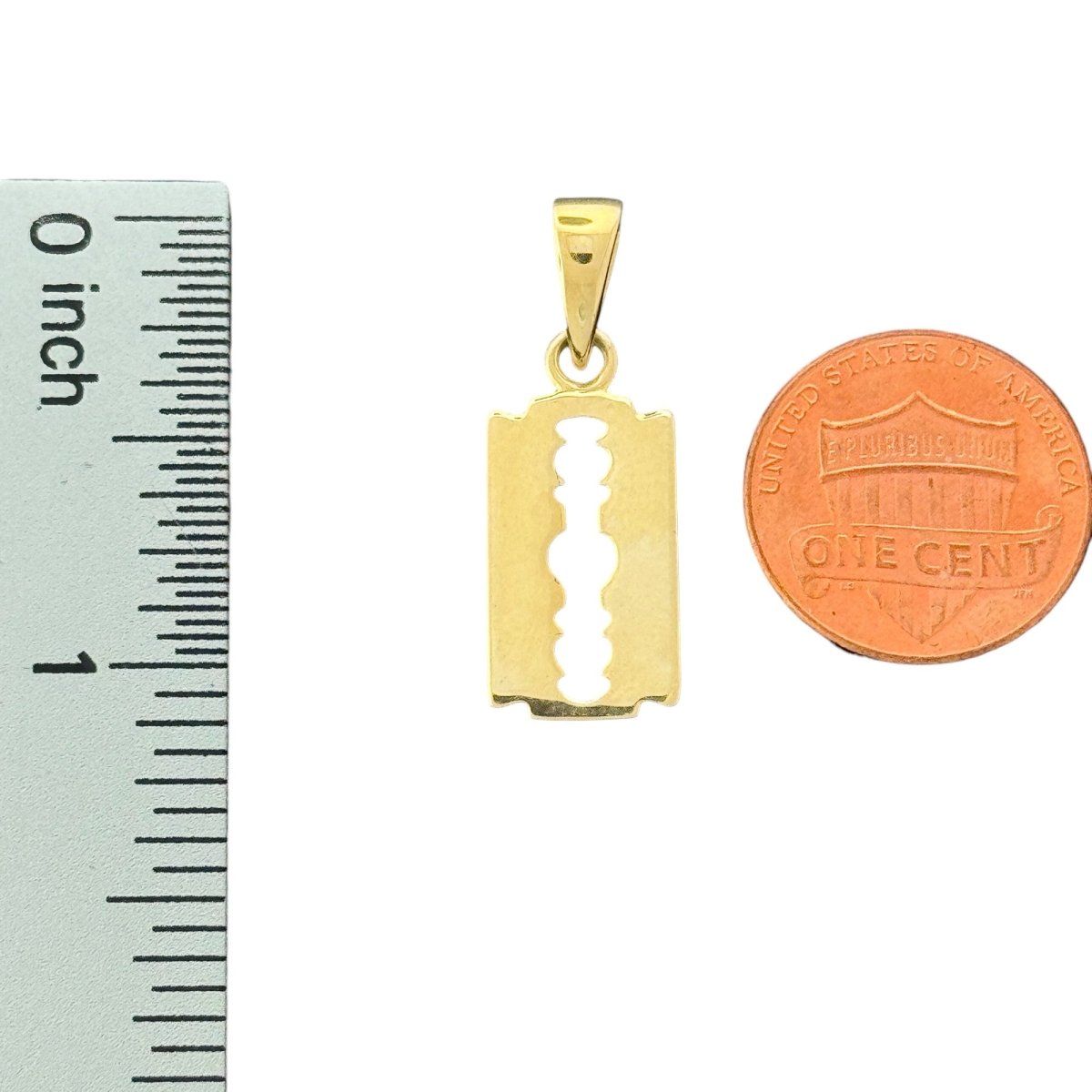 10KT Yellow Gold Razor Blade Pendant - 1.5g