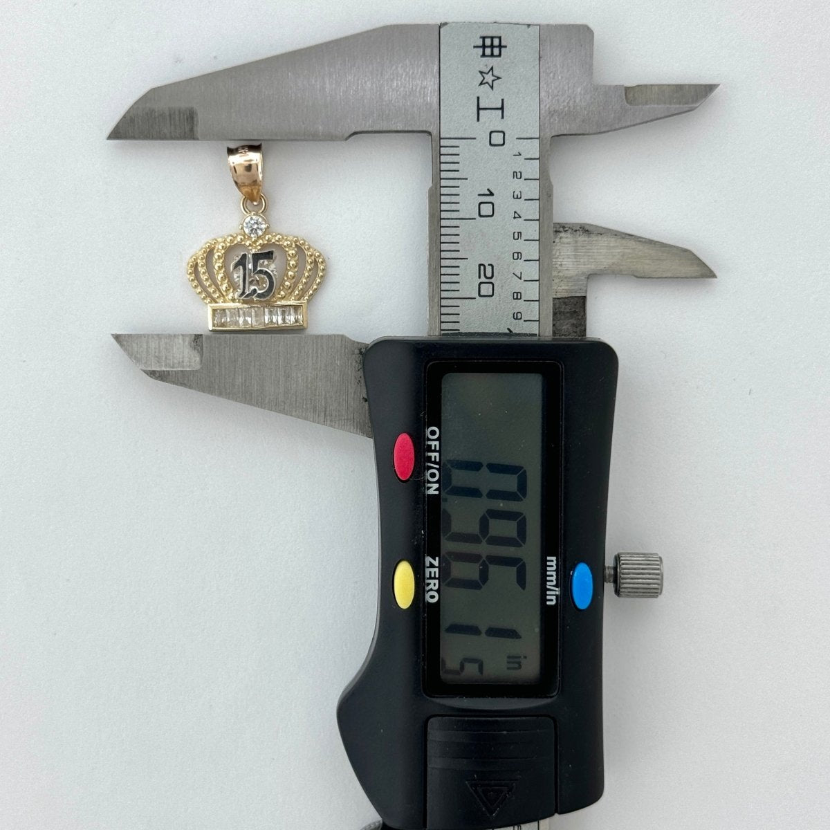 14KT Gold Quinceanera Crown Pendant - 2mm Bail, 2.51 Grams, 0.96 Inches.