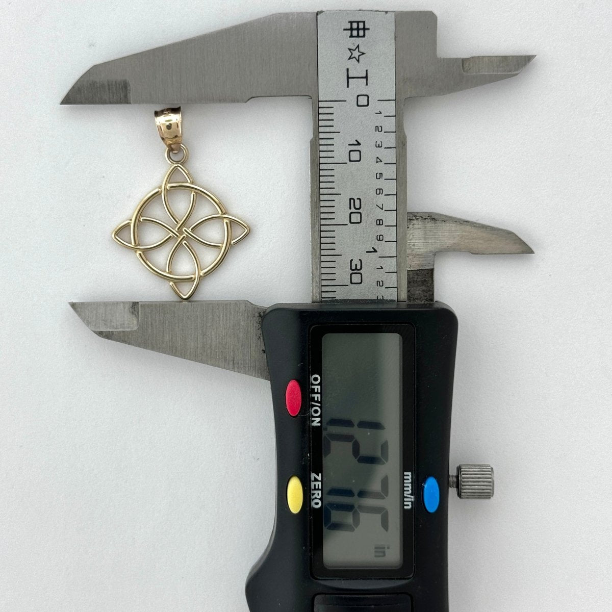 14KT Gold Witches Knot Pendant - 2mm Bail, 1.97 Grams, 1.27 Inches.