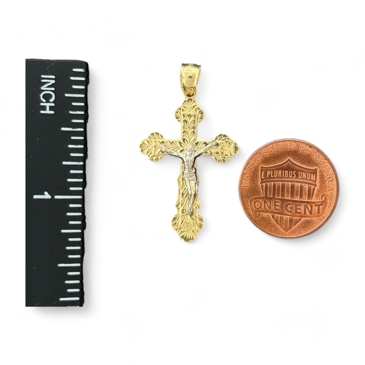 14KT Yellow Gold Classic Crucifix Pendant - 1.97g