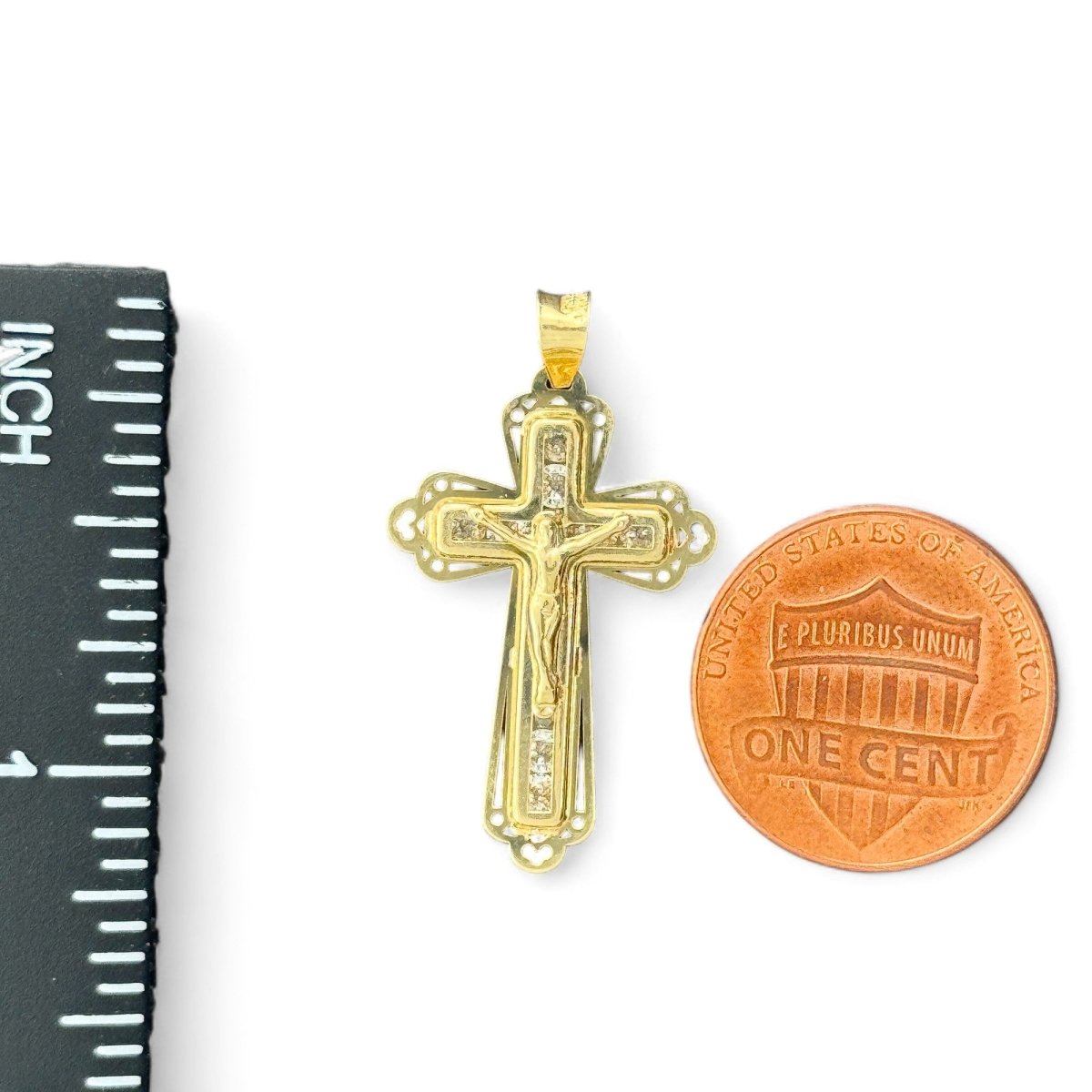 14KT Yellow Gold Intricate Crucifix Pendant - 0.88gms