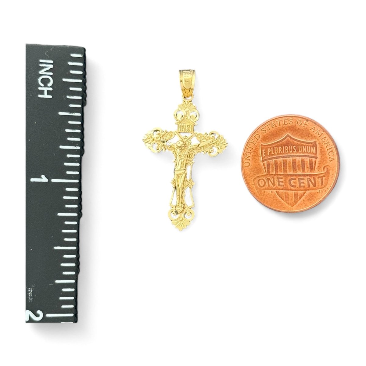 14KT Yellow Gold Intricate Crucifix Pendant - 1.51g