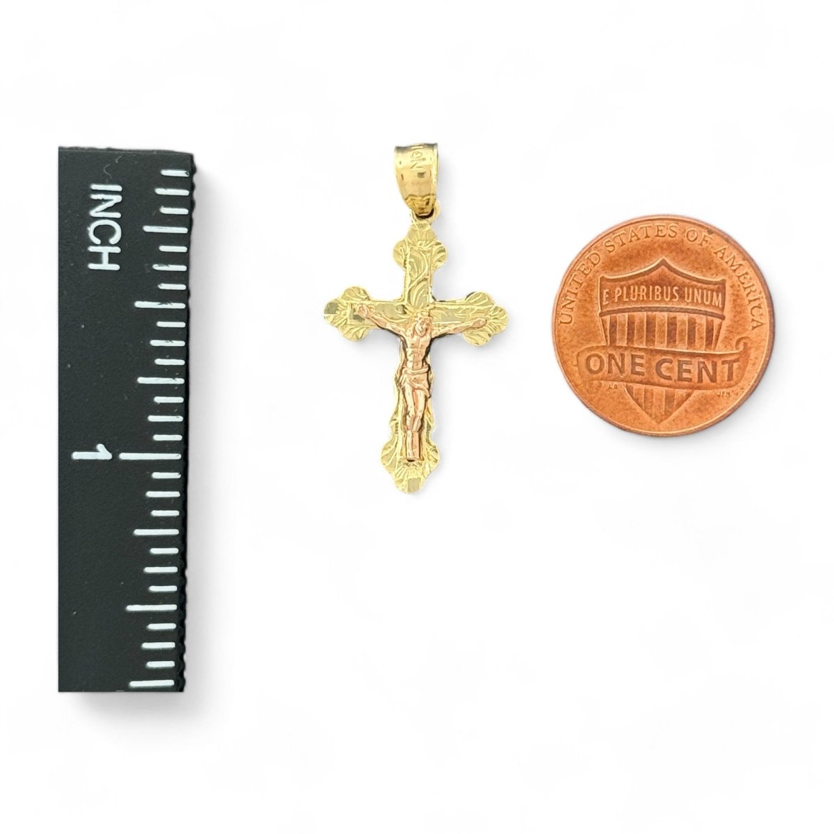 14KT Yellow Gold Sparkling Cross Pendant - 1.54g